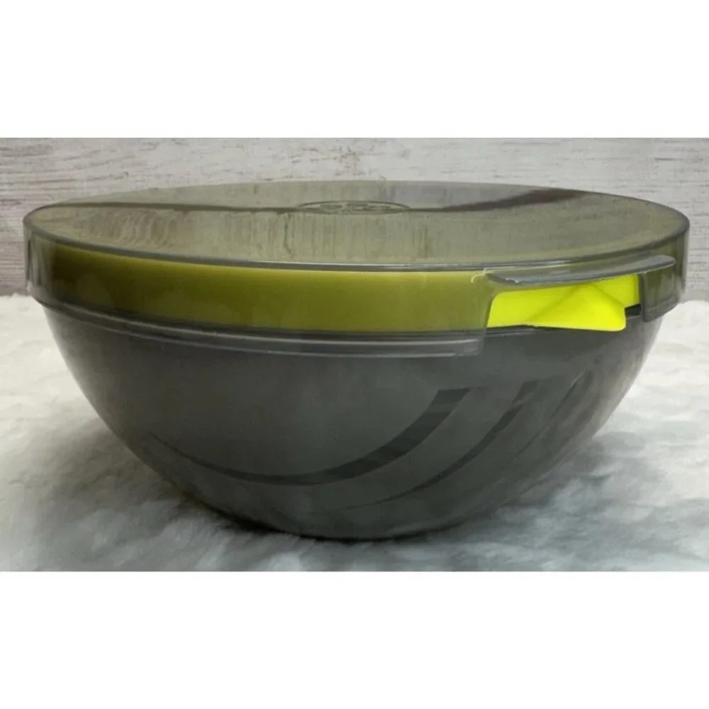 PAMPERED CHEF Salad Cutting Bowl Item #100086  Retired Discontinued Used 5 PC